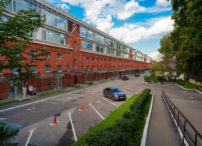 Платформа: Вид здания