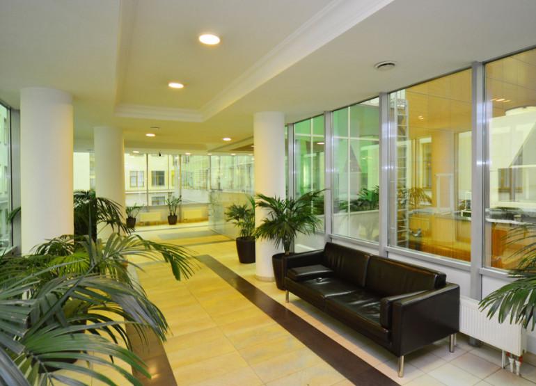 Яуза Тауэр 2: Вид лобби
