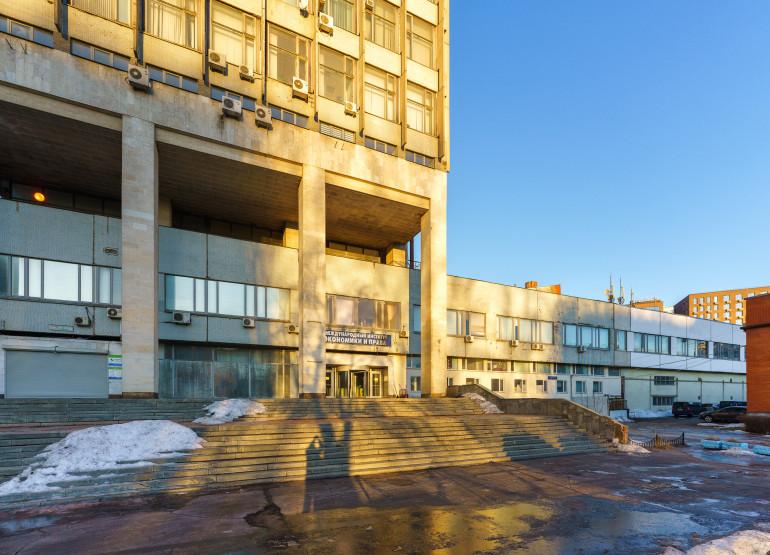 Рубцовский: Вид здания